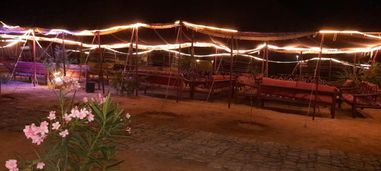 Royal Tours Permanent Camp Hotel Umm Lajj Ngoại thất bức ảnh